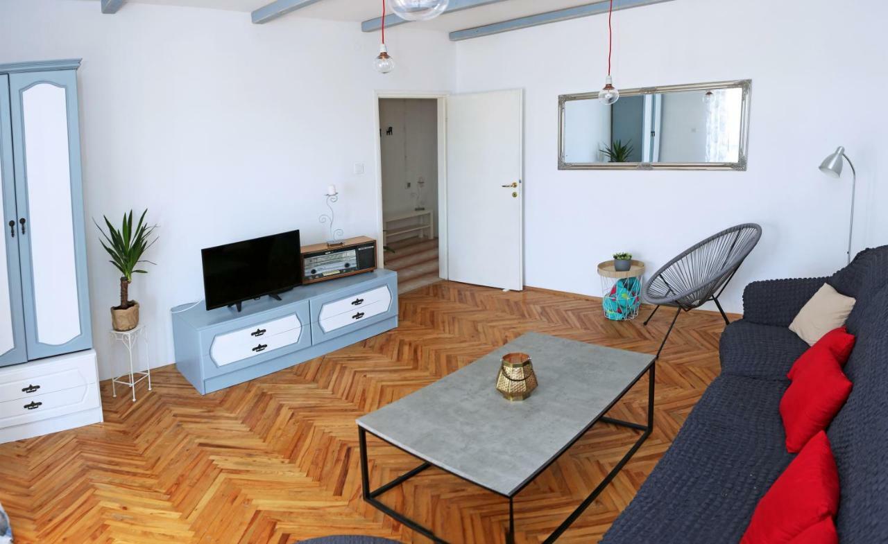 Apartman Charlie فرسي المظهر الخارجي الصورة