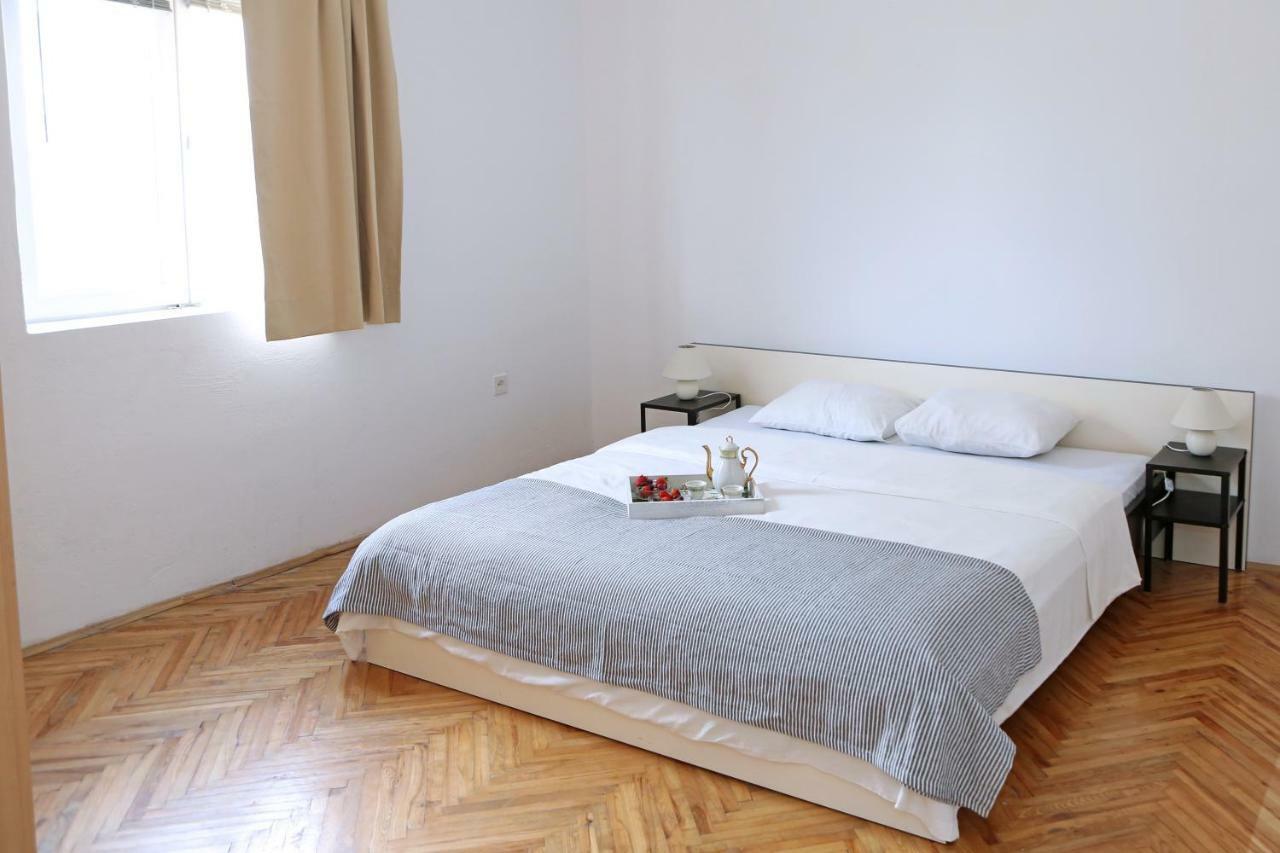 Apartman Charlie فرسي المظهر الخارجي الصورة