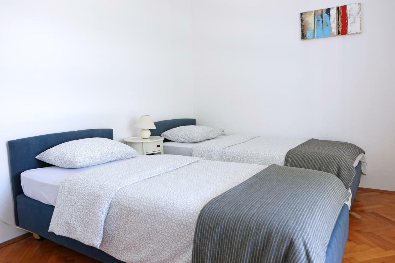 Apartman Charlie فرسي المظهر الخارجي الصورة